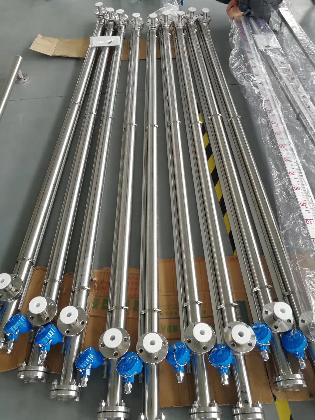耐腐蝕襯四氟磁翻板液位計(jì)，酸堿用