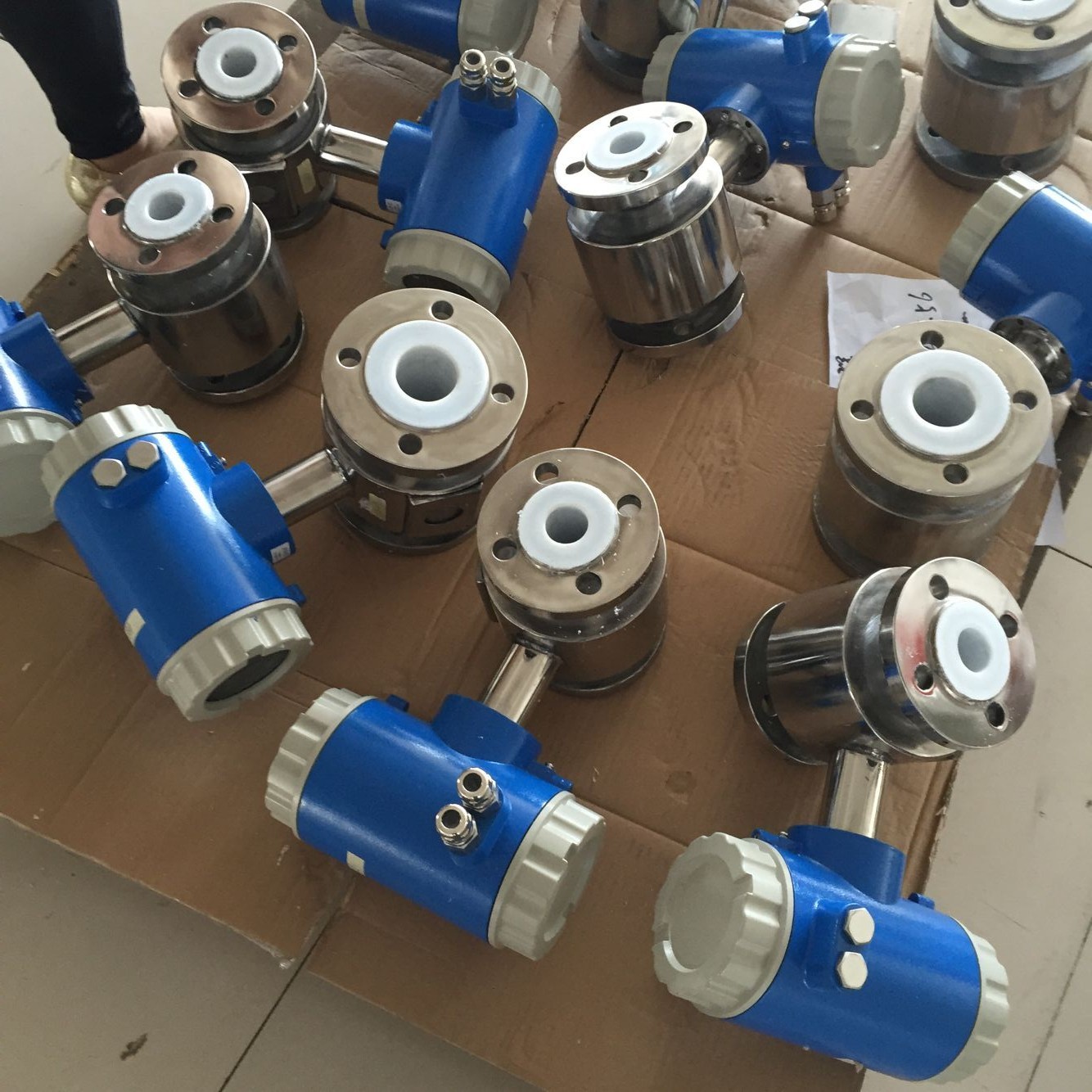 不銹鋼電磁流量計(jì)，紙漿流量計(jì)，酸漿流量計(jì)