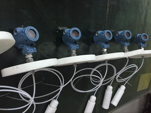 防腐投入式液位變送器價格，廠家